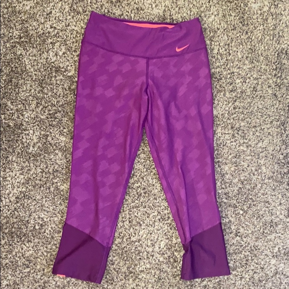 Women’s Nike Legend Crop legging